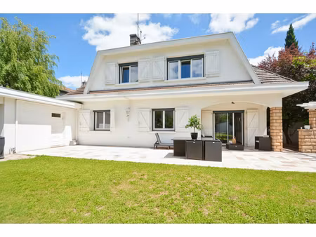 maison villeurbanne 6 pièce(s) 185 m2