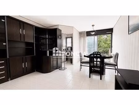 deux garages pour un seul appartement… une opportunité rare !