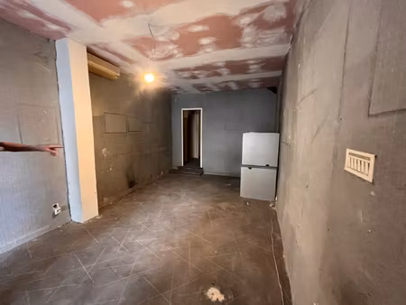 local professionnel 70 m2 - toulon place d'armes