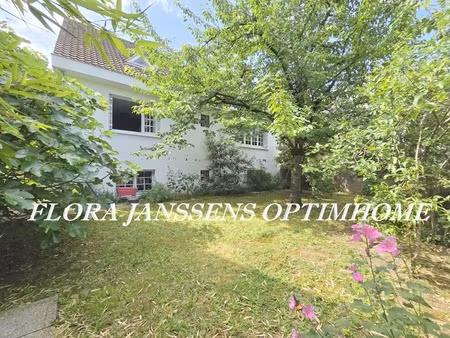 colombes – belle maison familiale indépendante aux volumes généreux  jardin arboré et gran