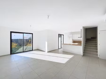 location maison 3 pièces 90 m² à tarascon (13150)
