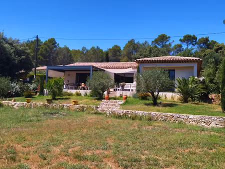 le thoronet - villa 131m2  4 chambres  garage.
