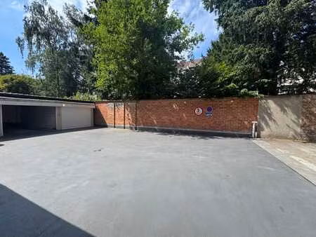 garage + stockage | élec  eau  caméra | 20 5m²
