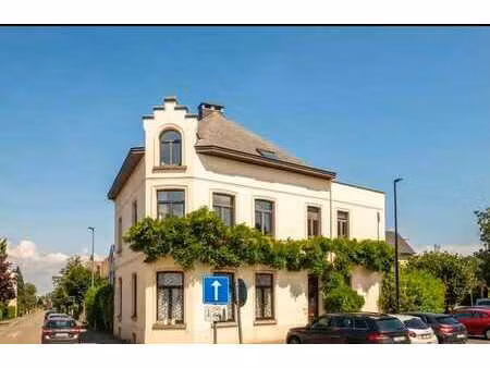 maison 8 chambres  ideal colocation  à wezembeek-oppem