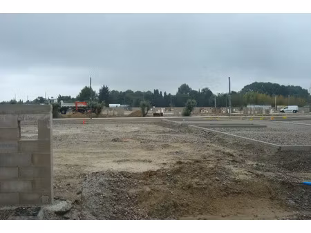 vente terrain 300 m² à elne (66200)  113 000 €