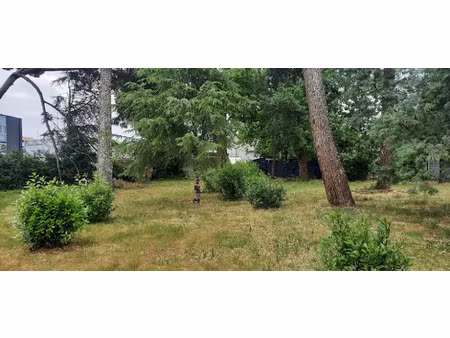 vente terrain 1100 m² à eysines (33320)  270 000 €
