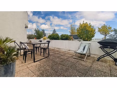 bel appartement f3 avec terrasse