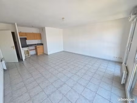 grand studio lumineux 37m2 avec parking sous sol