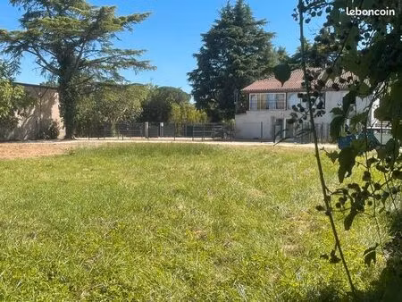 t1 avec jardin centre ville
