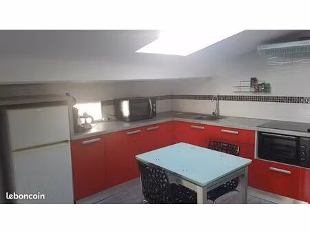charmant f2 36 m2 complètement meublé  équipé . près de la place de jaude et place gauilla