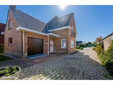maison à louer surf. habitable: 144 m²