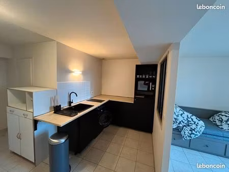 studio rénové  meublé & tout équipé 31 m²