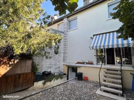 maison à louer 3 chambres 75m2