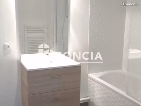 appartement 3 pièces 60 m²