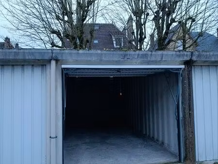 garage / box fermé compiègne
