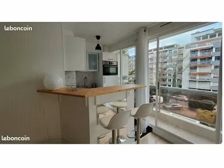 location studio refait à neuf courbevoie