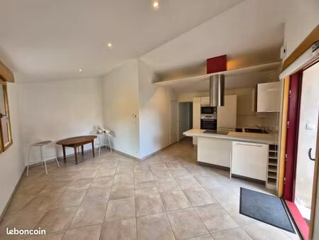location t1 vertou