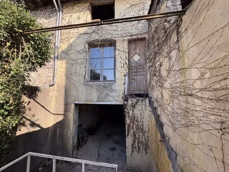 maison de ville a rehabiliter