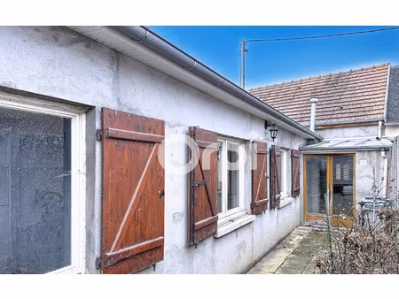 maison tricot 83.57 m² t-3 à vendre  90 000 €
