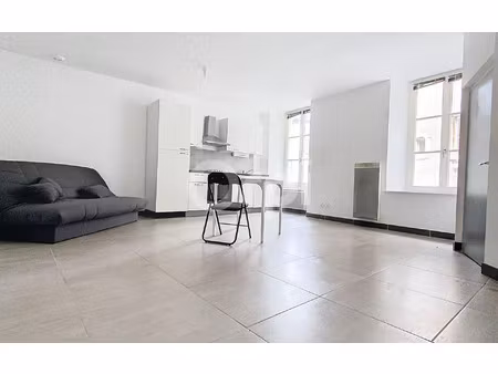 location appartement  m² t-1 à neufchâteau  380 €