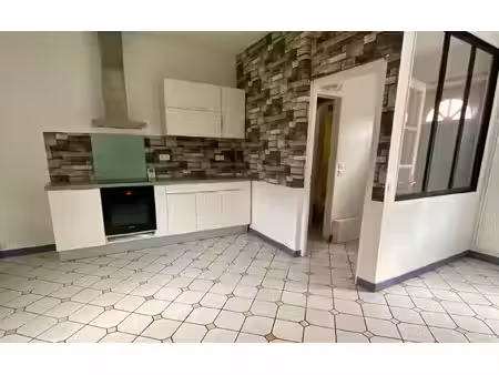 location maison  m² t-3 à abbeville  753 €
