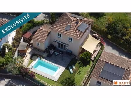 la roquette s/siagne : villa avec piscine + garage.