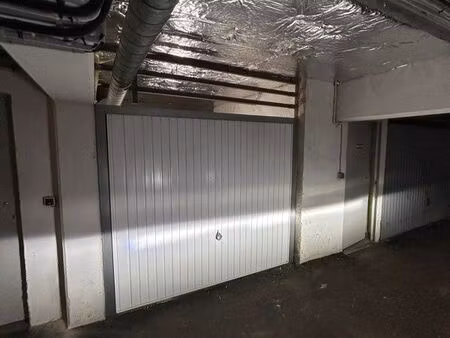 garage cassis - les 3 caravelles - fermé et sécurisé - 18m2
