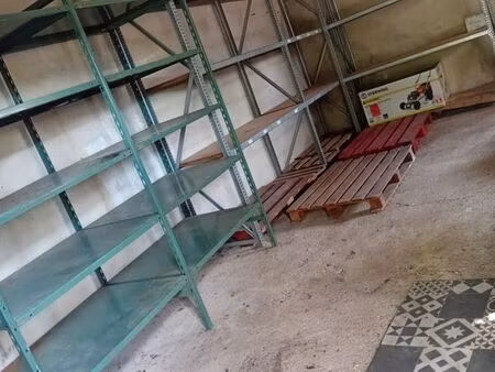 garage dépôt