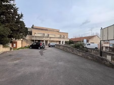 local 380 m² aubagne
