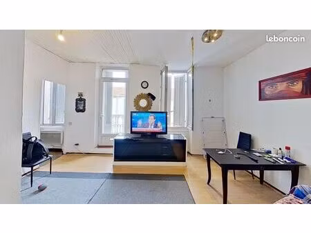 t2 vendu loué — rentable 7 5 % — marseille 13015 — 80 000