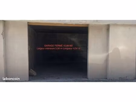 parking/box 17 m² aix-en-provence