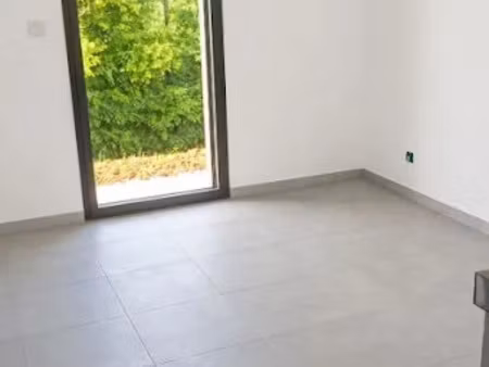 location appartement 1 pièce 17 m² à serre-les-sapins (25770)  470 €