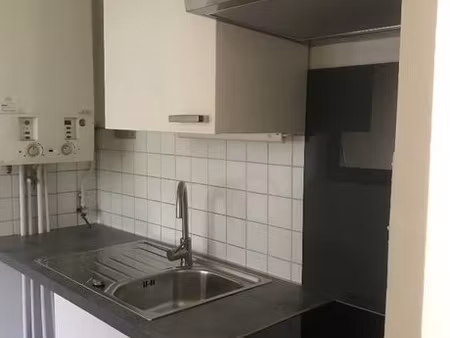 location appartement 1 pièce 25 m² à aix-en-provence (13090)  610 €