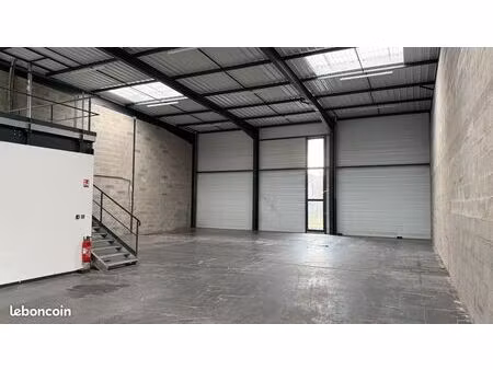 local d'activités neuf à louer - décines charpieu