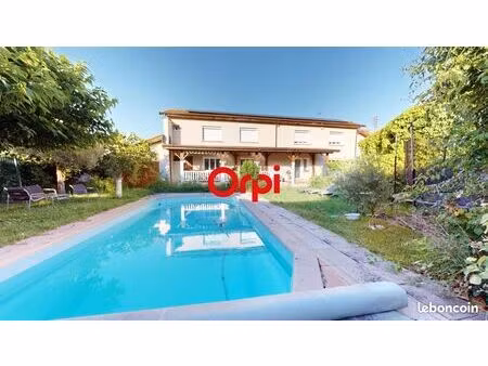 maison 5 pièces 158 m²