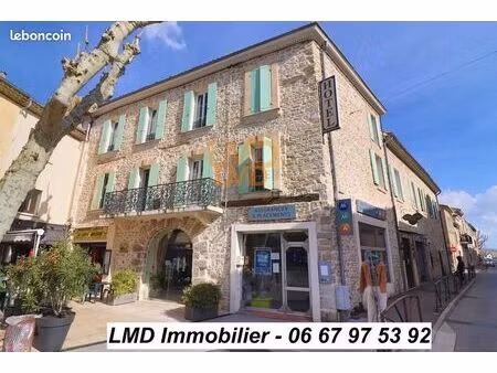 hotel particulier 665 m² trets
