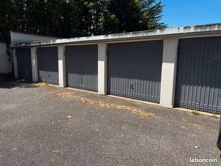 garage fermé caluire
