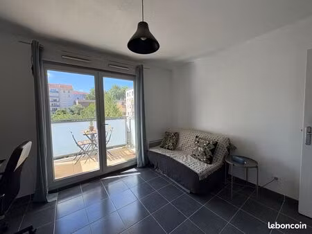 studio 1 pièce 25 m²