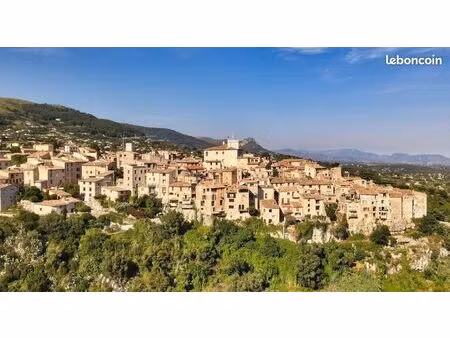 terrains tourrettes sur loup 40 000m2