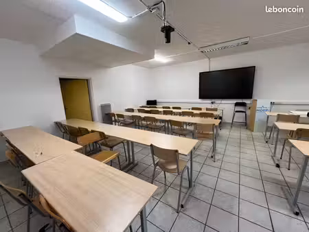 loue ou vends local activité ou bureau