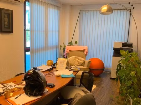 local d'activités 293 m² aubagne