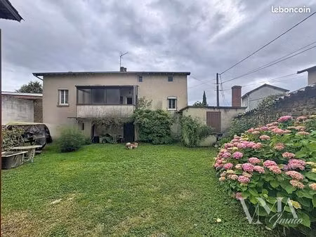 maison de village 5 pièces 80 m²