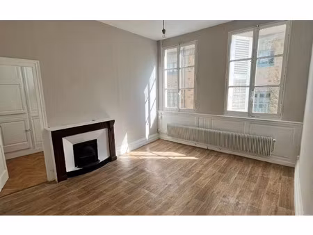 location appartement  54 m² t-2 à limoges  450 €