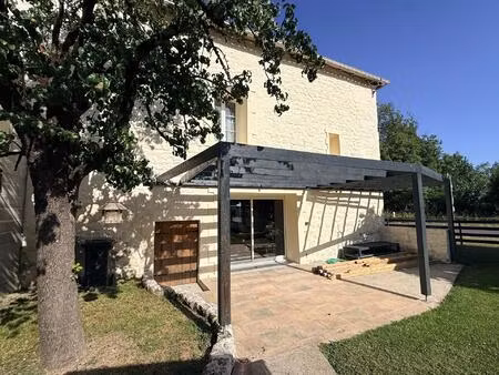 maison t4 d'environ 98 m2 entièrement rénovée en 2016