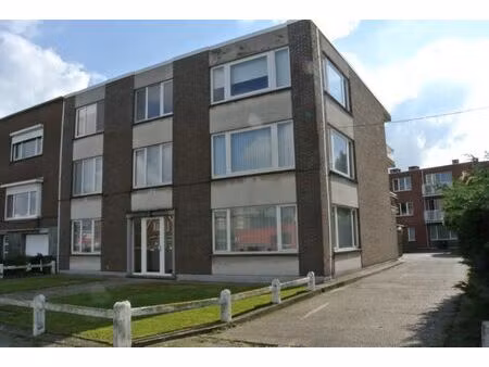 appartement à louer à antwerpsesteenweg 896 sint-amandsberg (rbw24750)