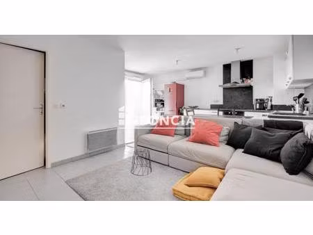 bel appartement t3 avec terrasse et stationnement intérieur