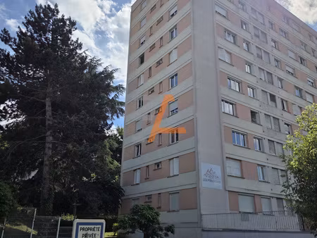 proche montaud f5 de 95 m2 au 6? étage avec ascenseur et g