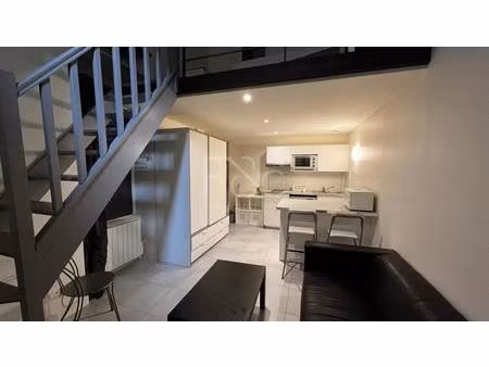 studio meublé de 24 89m² avec mezzanine - rue servient à lyon 3ème