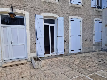appartement f3 de 59 50 m2 en centre-ville de vierzon rez-
