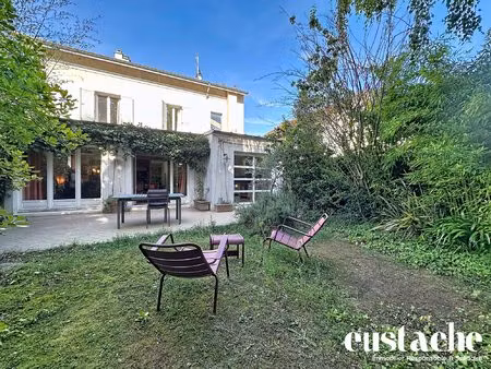 maison de caractère 216 m² avec jardin et charme de l'ancien!